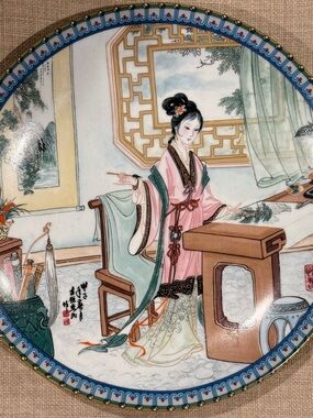 Beauties of the Red Mansion 4th plate Hsi-Chun by Master Artisan Zhao Huimin